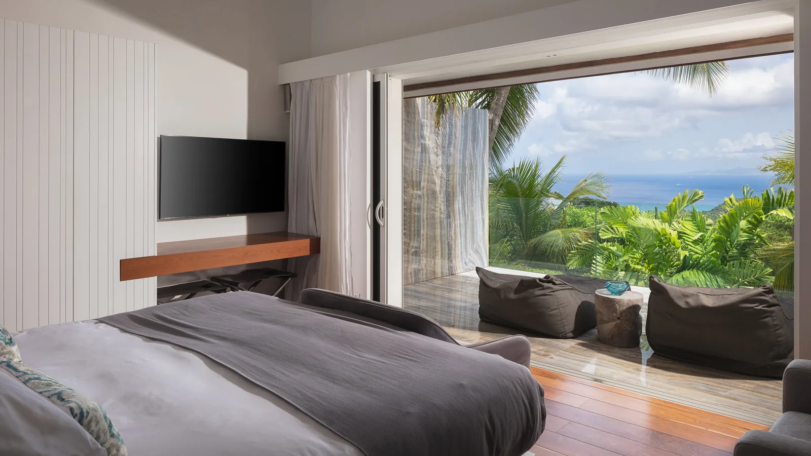 A second bedroom at Villa 3H, part of the seventeen-guest layout