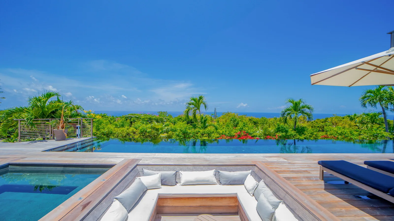 Private heated pool at AURA in Gouverneur
