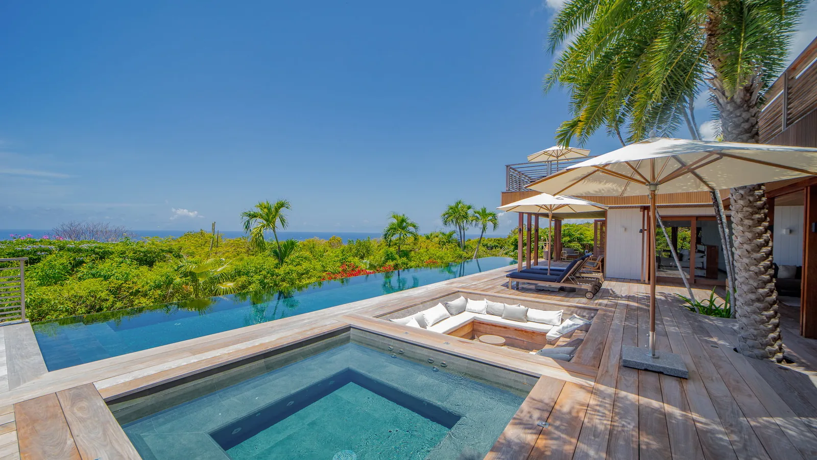 Private pool at Villa Dunes