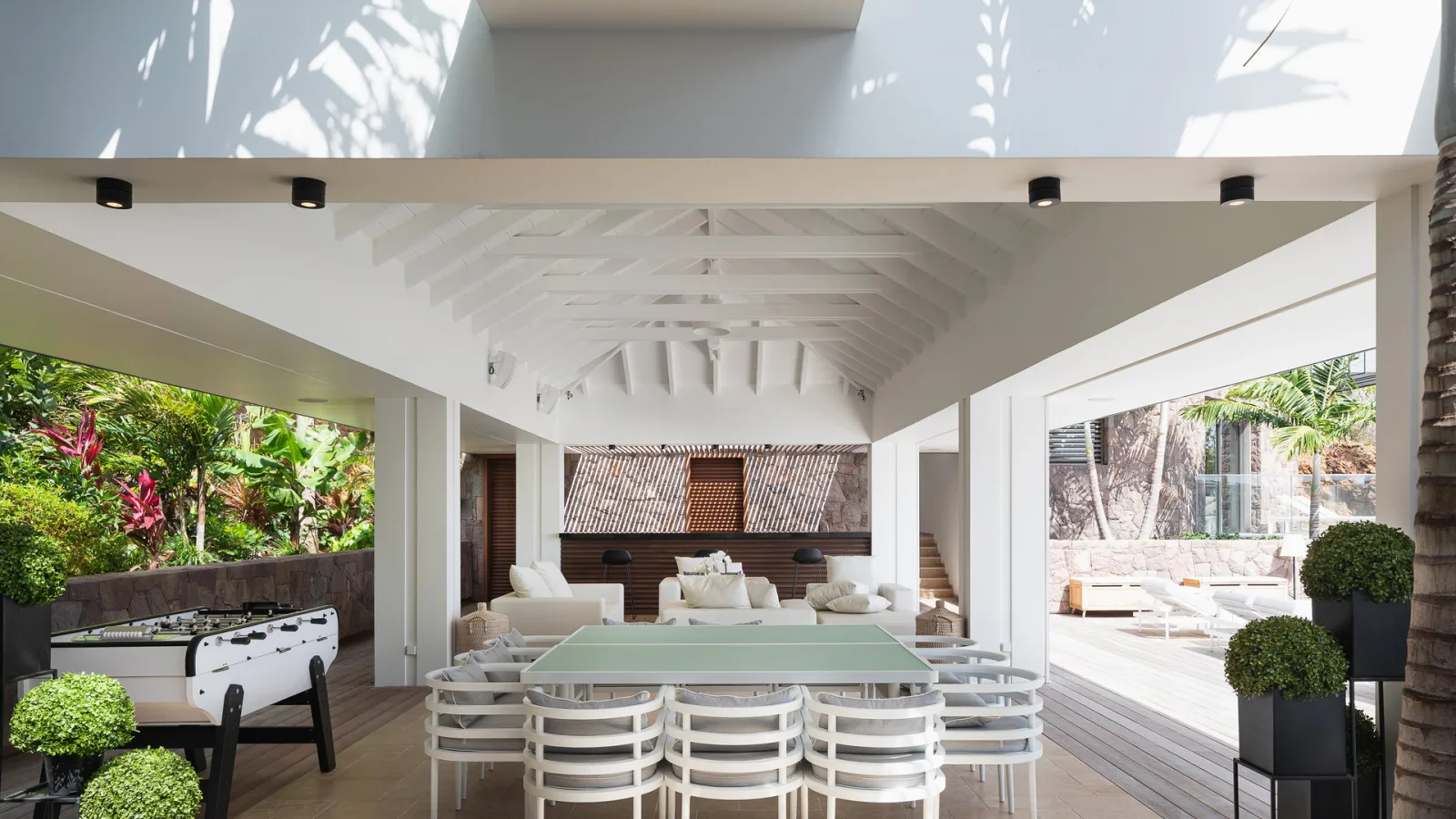 Kitchen and dining area at Villa FELICITA, a 7-bedroom villa in Lorient, St Barth