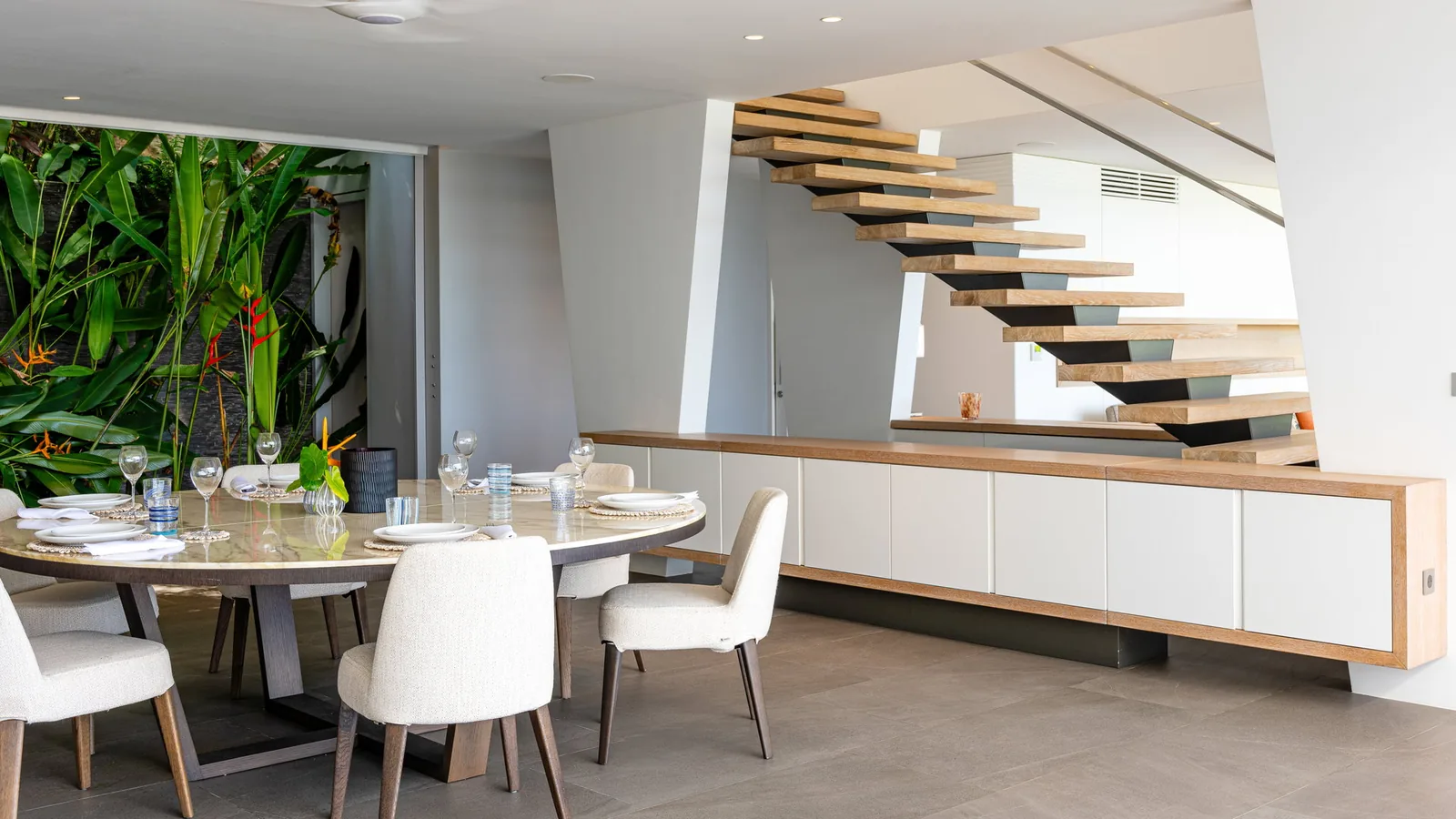 Outdoor barbecue at Panoramic villa in St Barth