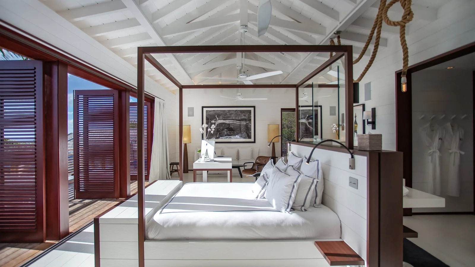 An air-conditioned bedroom at Sun Estate