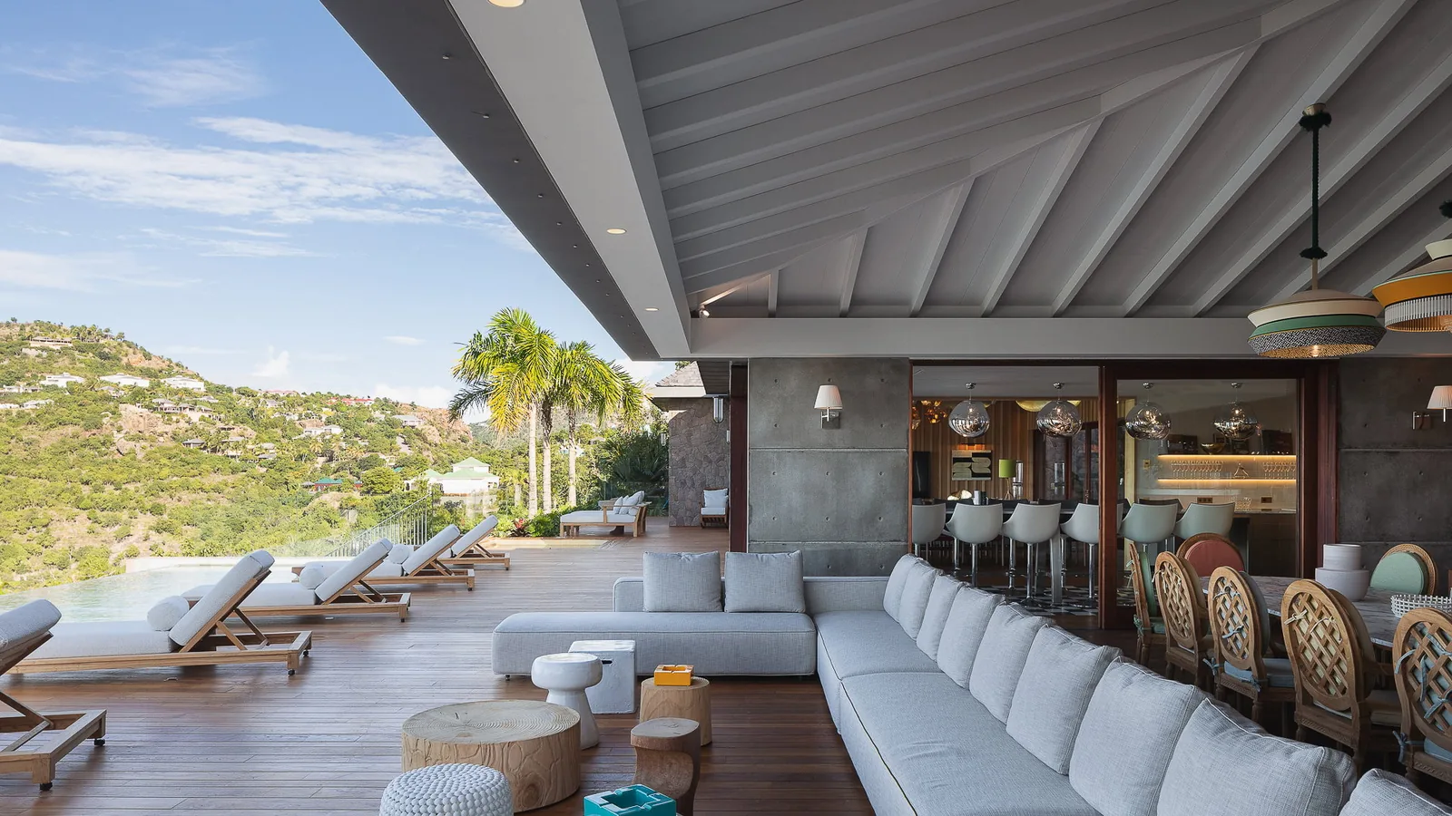 Outdoor grill on the terrace at Villa UNIK
